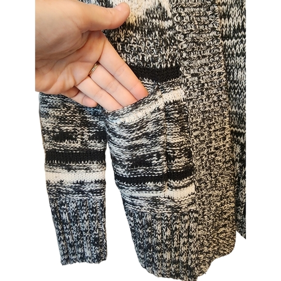 Mossimo open front cardigan. XS - Picture 2 of 5